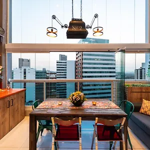 https://urban-loft-apartment-ed-summit-pinheiros-4-people-near-subway.topsaopaulohotels.com
